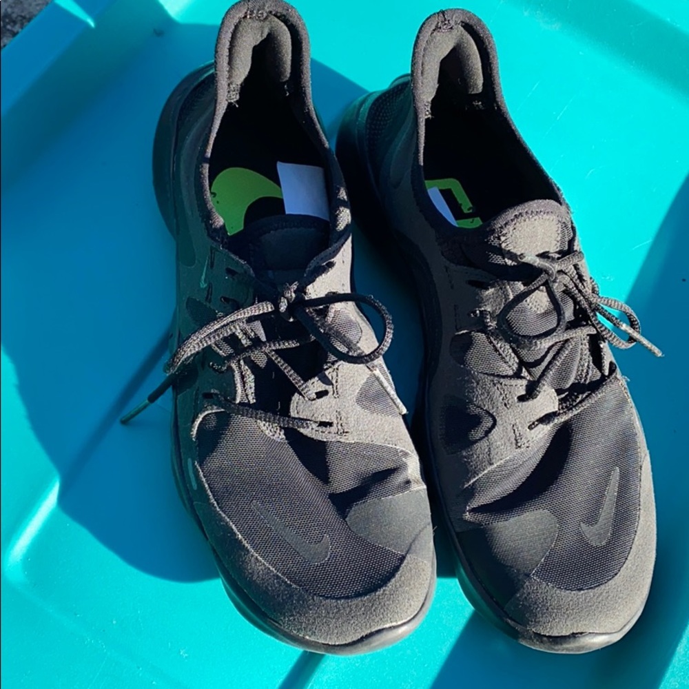 Nike RN 5.0 Triple Black Barefoot Running shoes